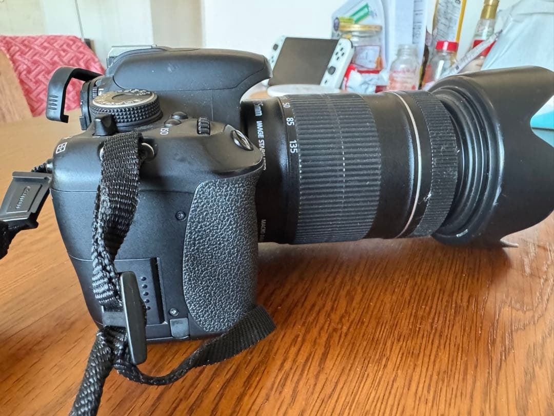 Canon EOS 600D デジタル一眼レフ