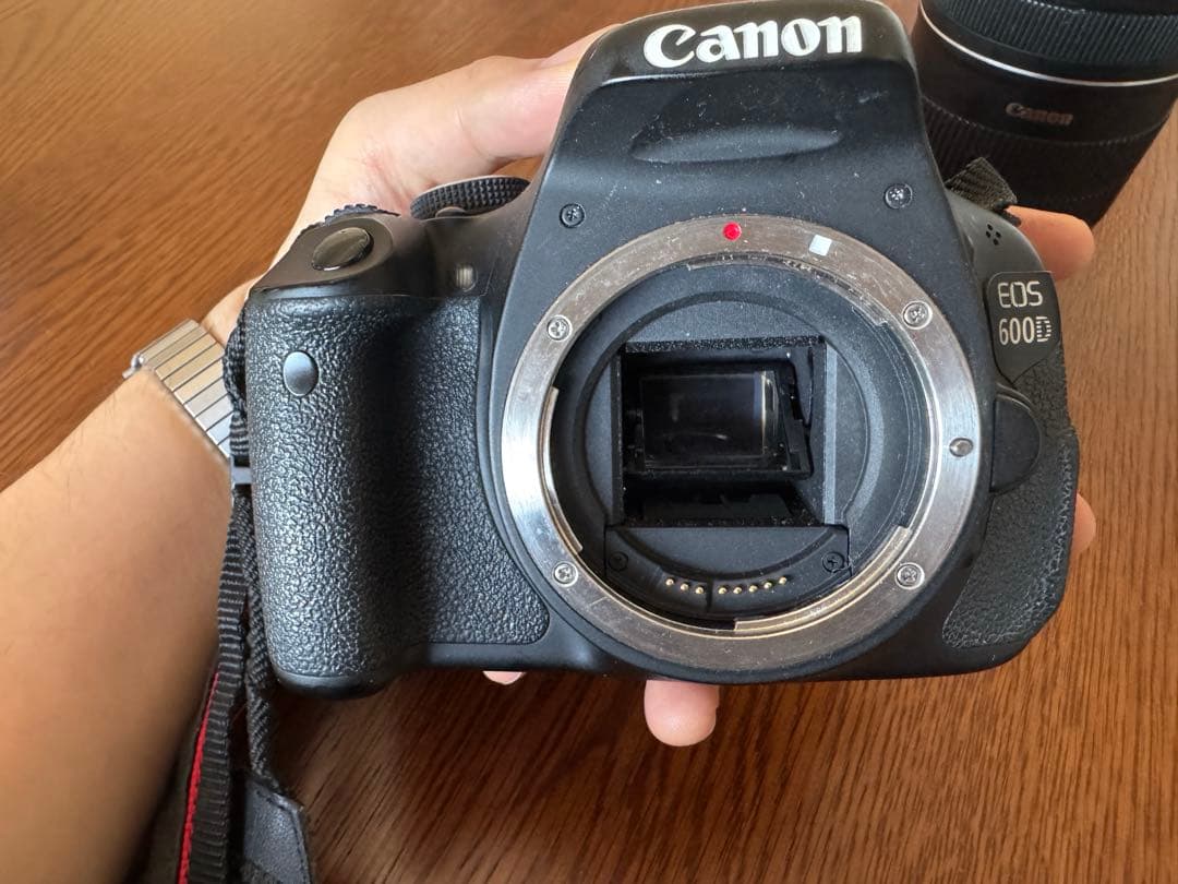 Canon EOS 600D デジタル一眼レフ