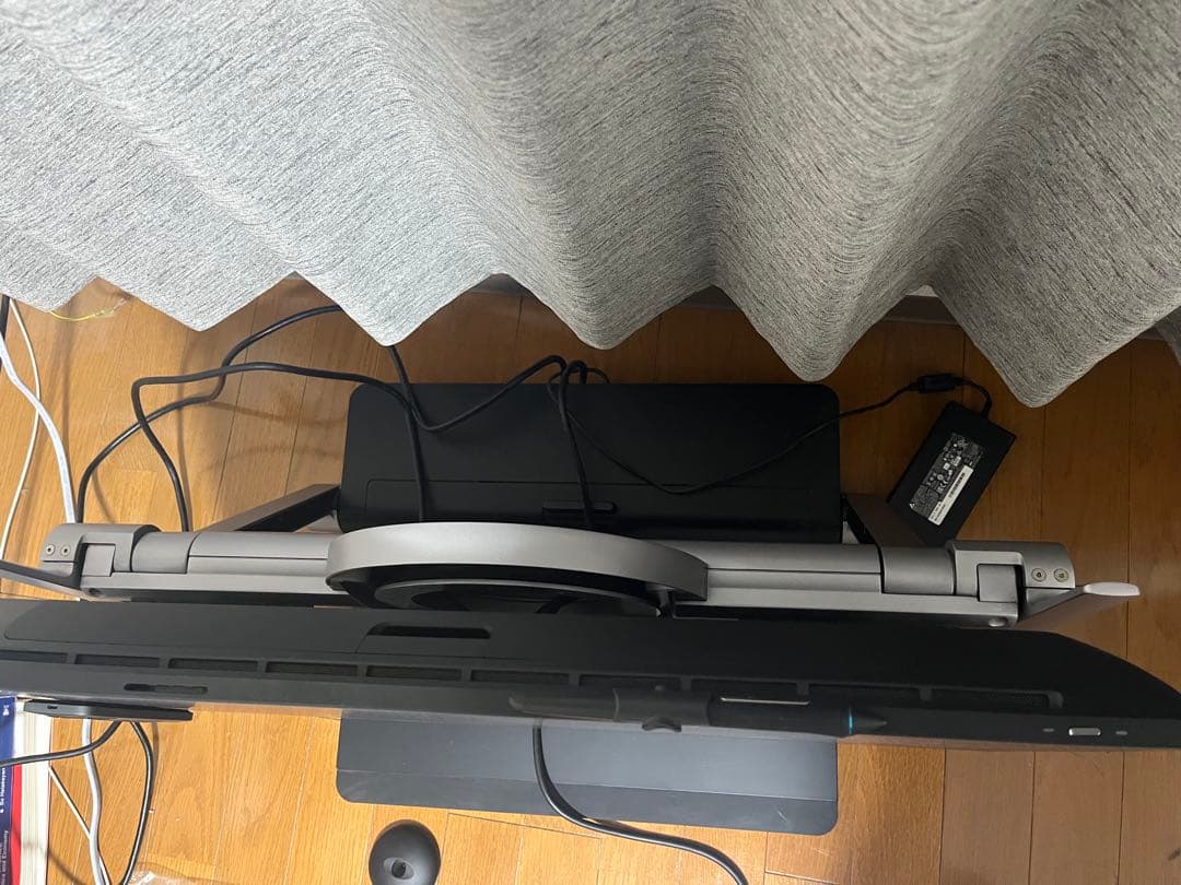 ［美品］Wacom Cintiq Pro 24ペンモデル　公式スタンド&フィルム