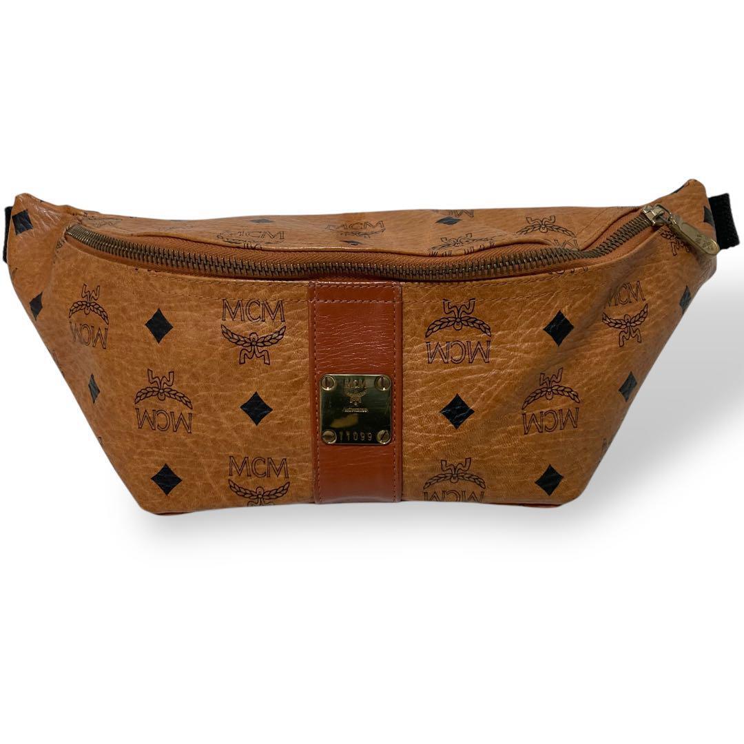 【美品】エムシーエム　ヴィセトス ボディバッグ　ウエストポーチ　レザー　キャメル