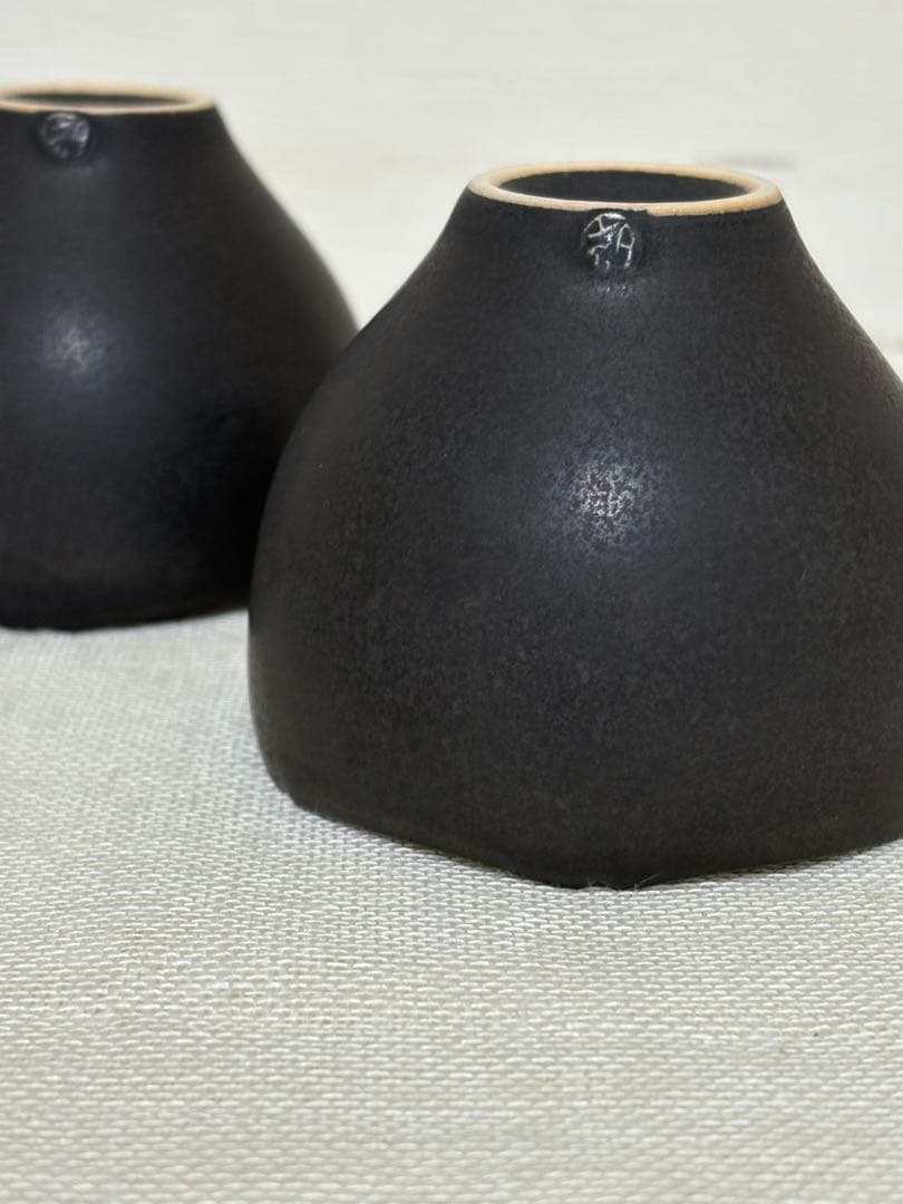 d*7様 木下和美｜黒釉銀彩 輪花カップ＆ソーサー、2個セット