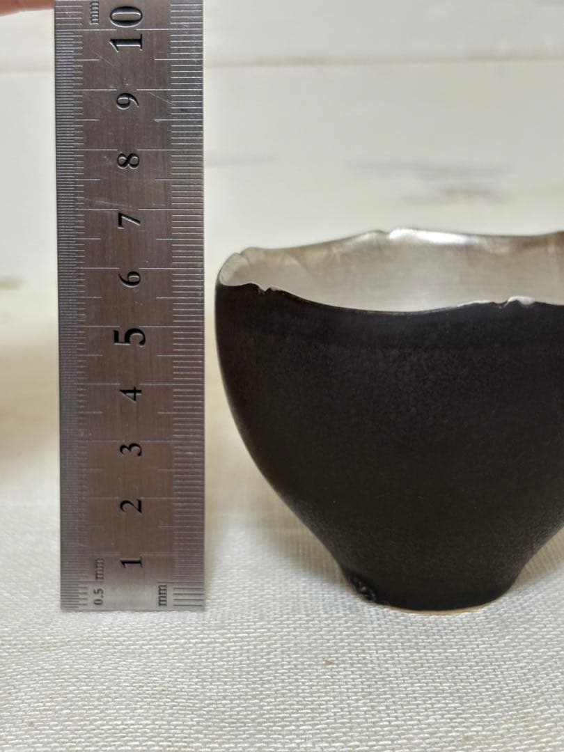 d*7様 木下和美｜黒釉銀彩 輪花カップ＆ソーサー、2個セット