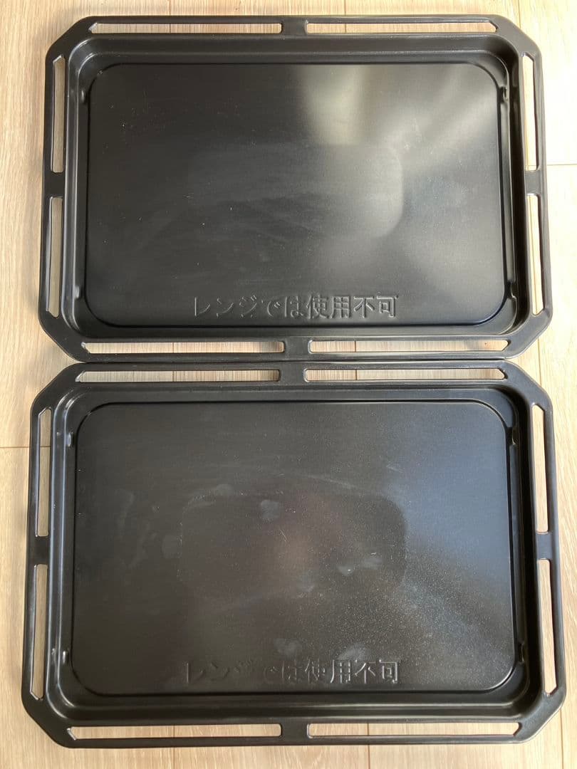 TOSHIBA 東芝電子レンジ ER-ND300 (W)天板2枚・説明書有