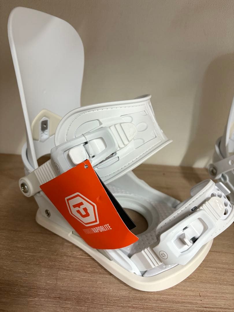 UNION ホワイト ビンディング