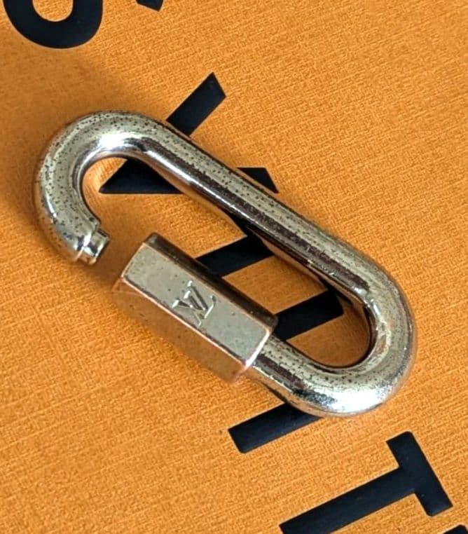 ルイヴィトン ヴィンテージ カラビナ型キーホルダー 保存袋付き