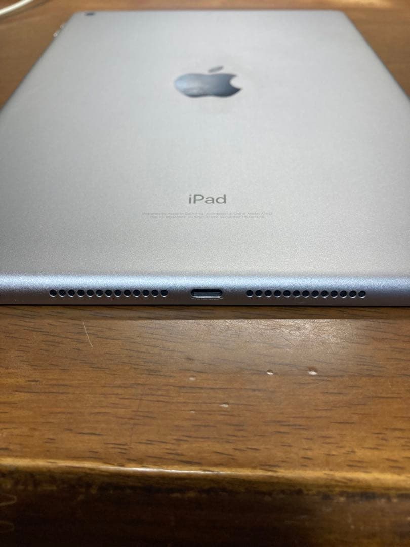 Apple iPad (第5世代) 32GB Wi-Fi