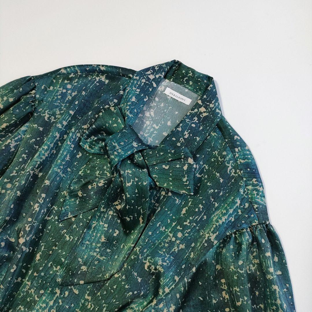 極美品　25AW HERALBONY「こもれび」サテンボウタイシャツ　日本製