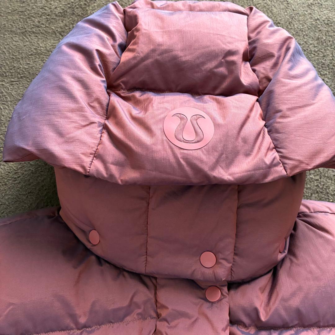 lululemon クロップド フード付き ダウンベスト 取り外し可