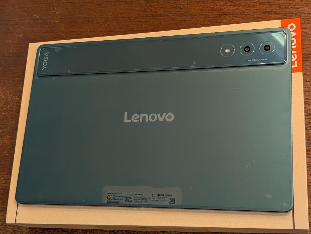 LenovoYogaTabPlusタブレット(12.7) とキーボードK380s