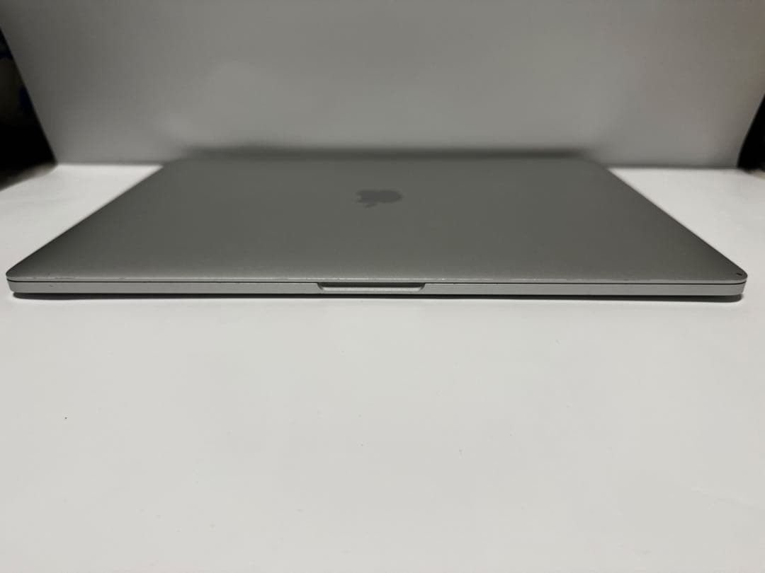MacBook Pro 2016 15インチ core i7 16/256GB