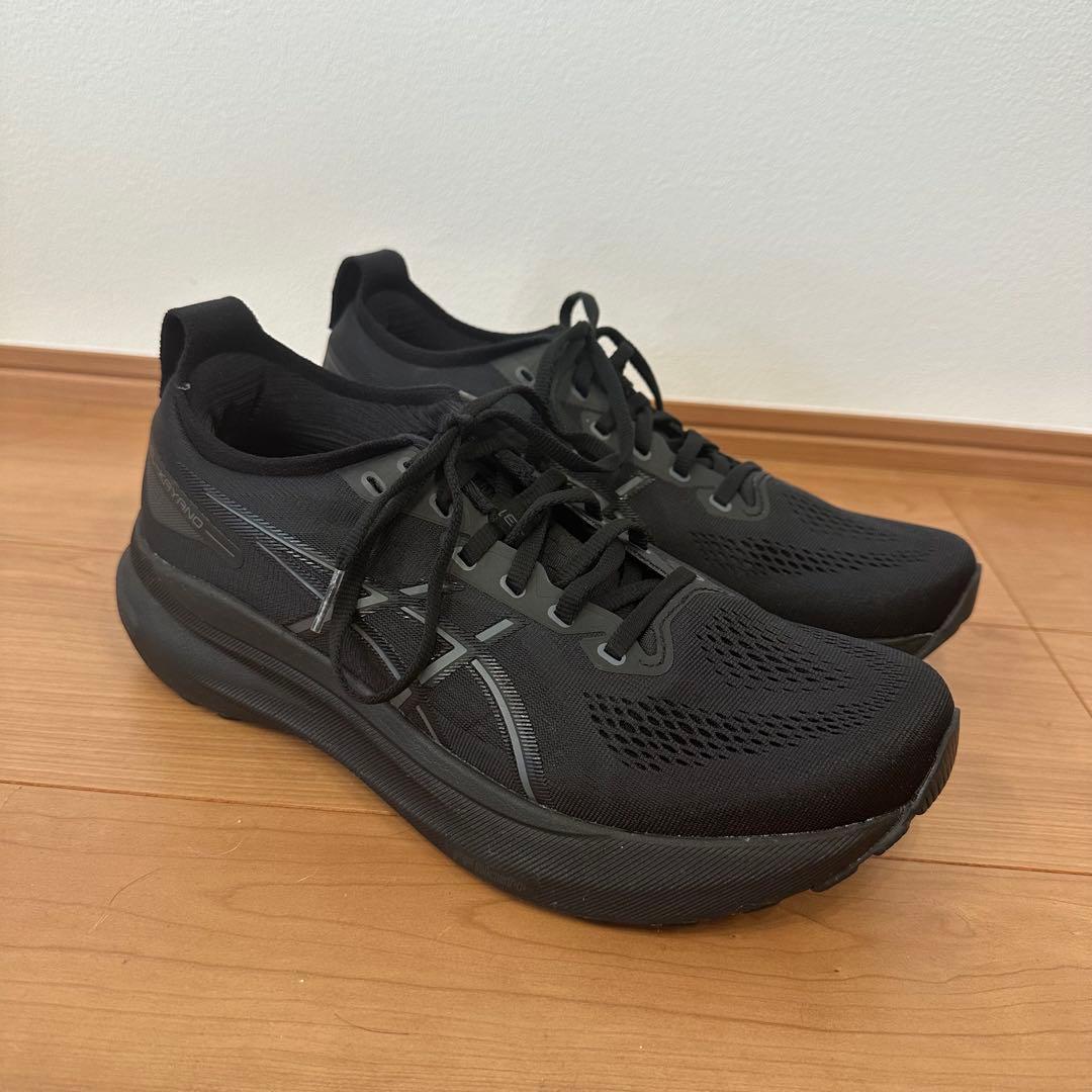 【値下げ中】ASICS GEL-KAYANO 31 ブラック ランニングシューズ