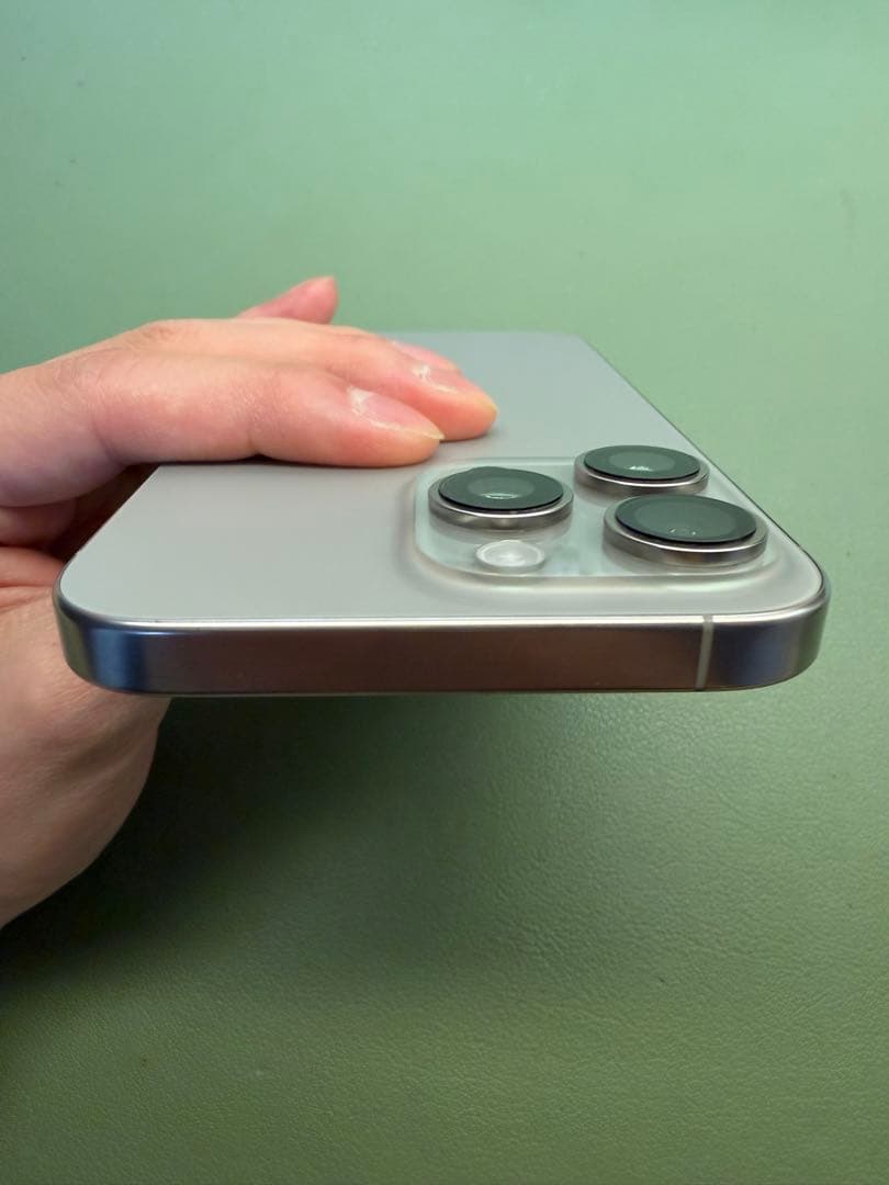 iPhone 16Pro Max ナチュラルチタニウム　256G