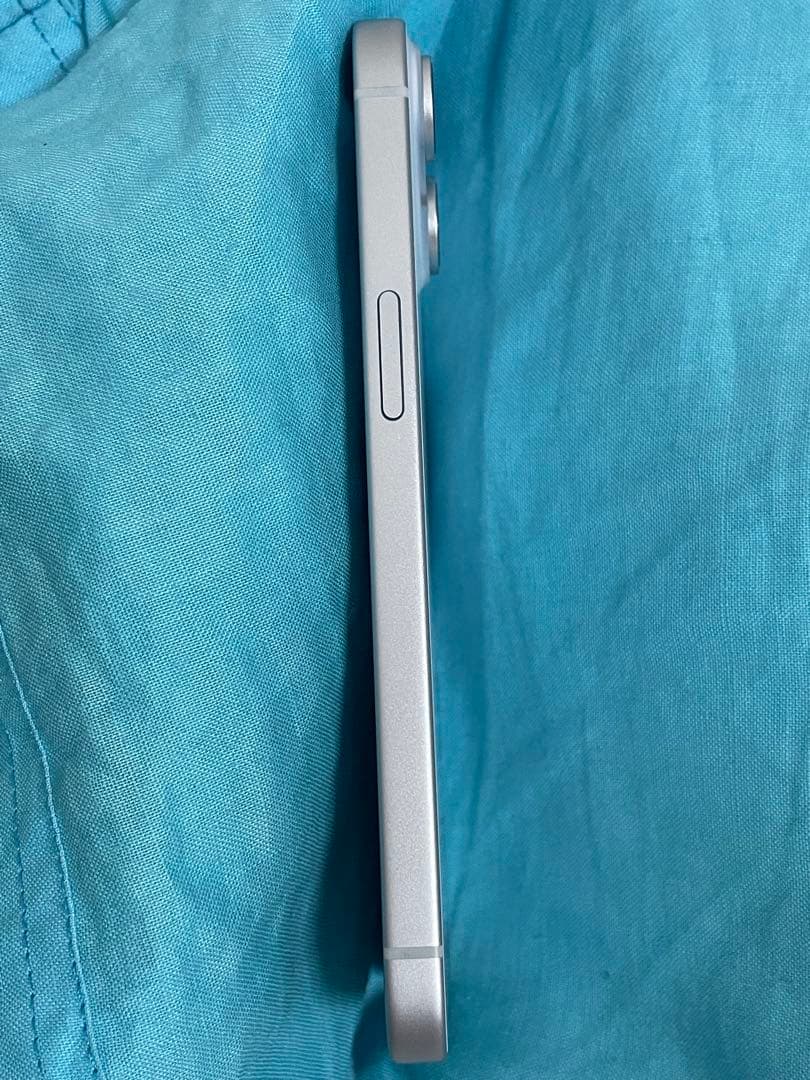 Apple iPhone 15 美品256 ブルー ケース付き　SIMフリー