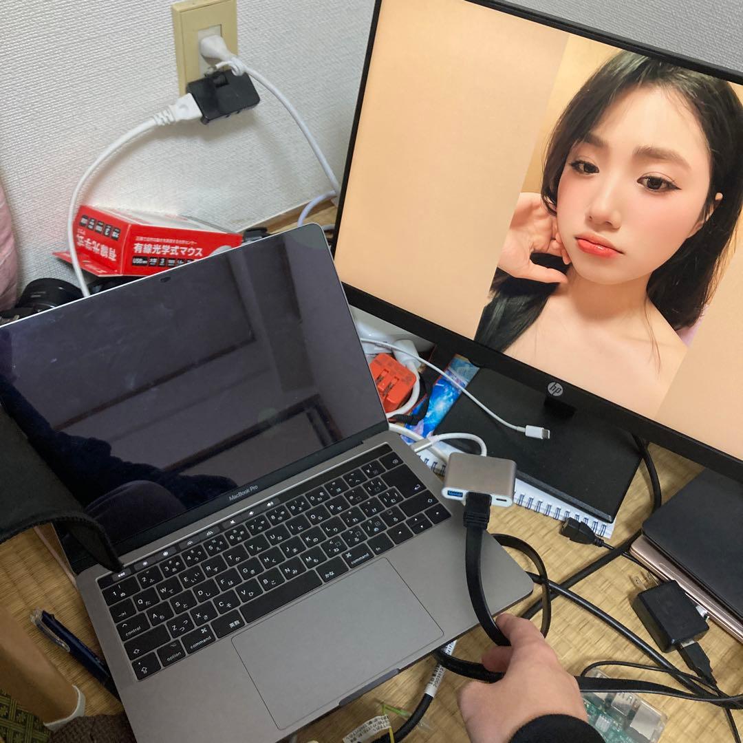 MacBook本体 Macbook pro 2016 4 port