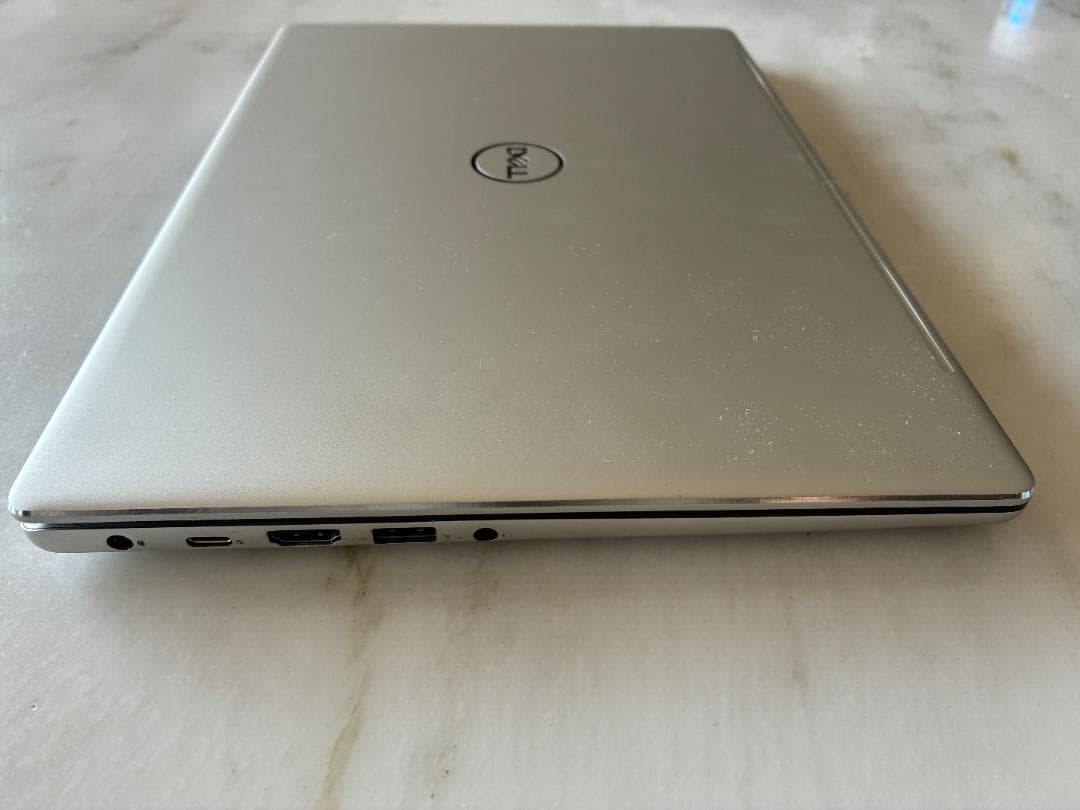 DELL Inspiron 7370　ACアダプタ付