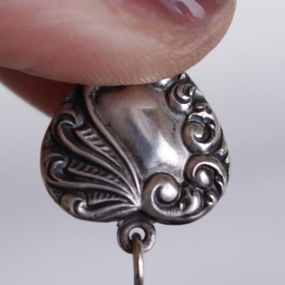 40s　スウィートハートジュエリー 　アールデコ 古着　渦巻　 波　NAVY