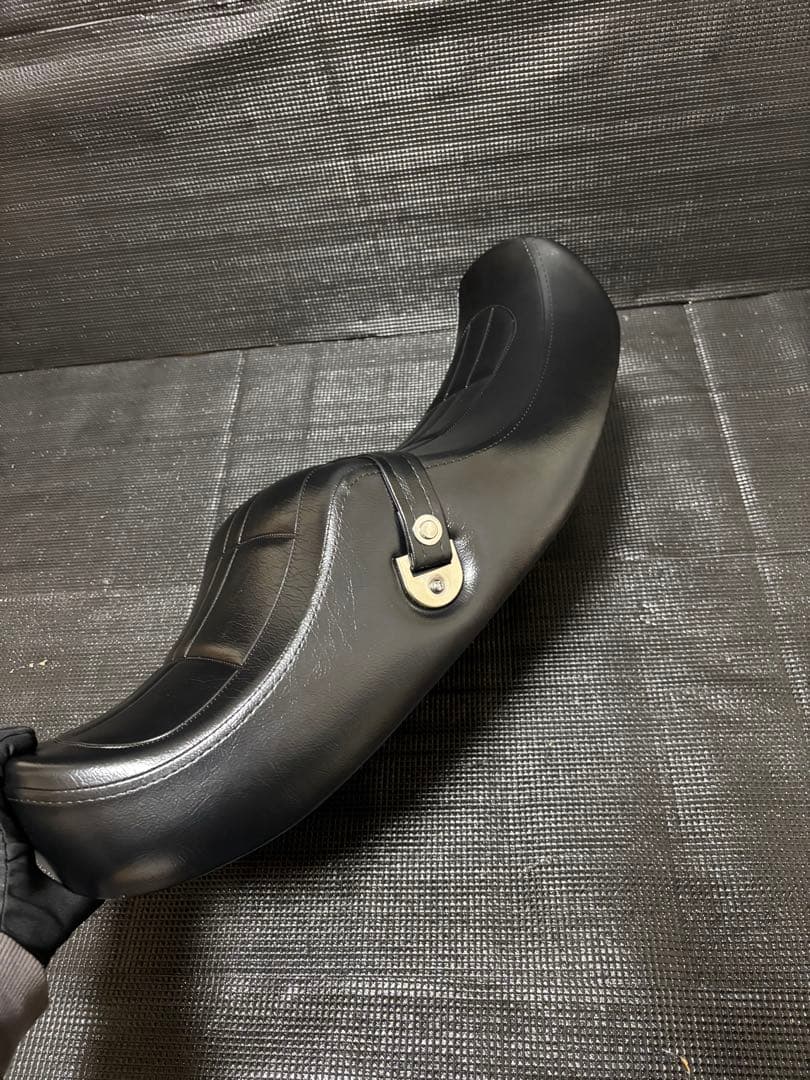 Z900RS ワンオフ カスタムシート 18〜24年