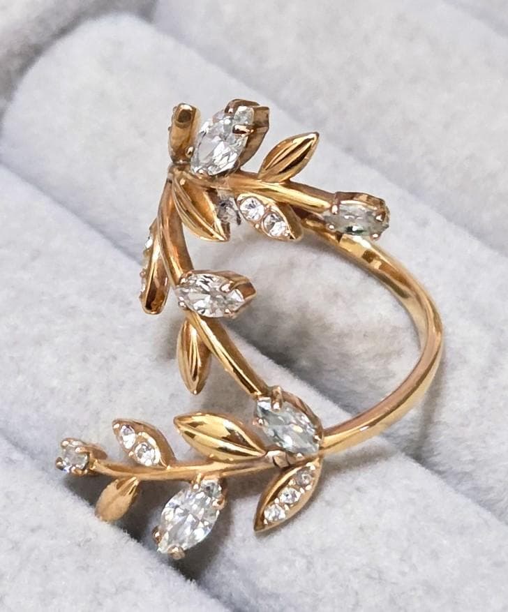 スワロフスキー　MAYFLY リング　良品　10号　43050