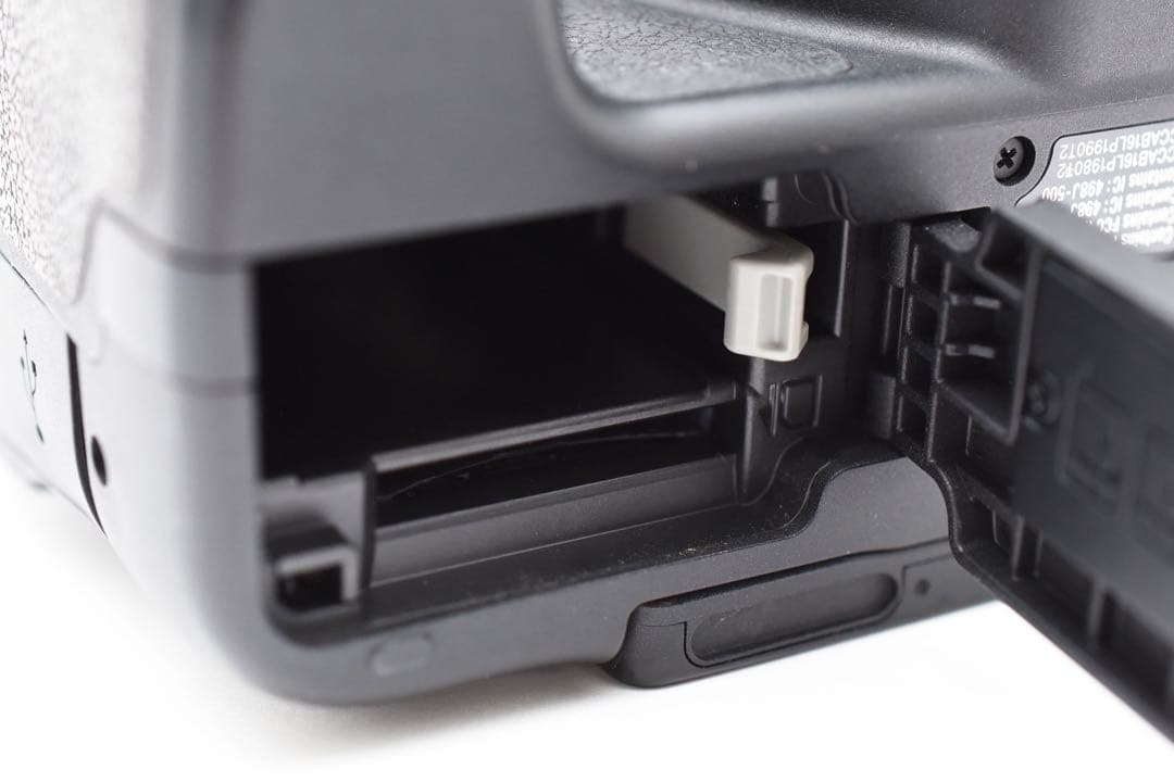 保証付/デジタル 一眼レフカメラ canon kiss x9トリプルレンズセット