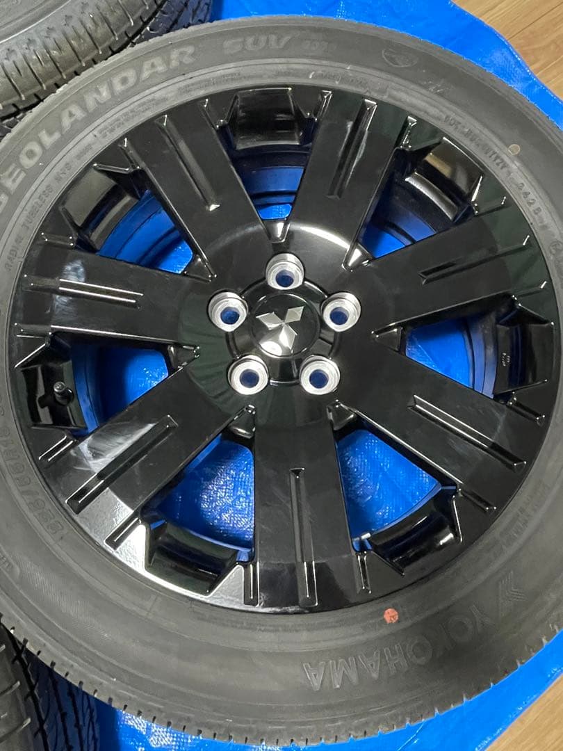 三菱デリカD5 シャモニー タイヤ ホイール【新車外し】1点ずつ出品　（4/4）