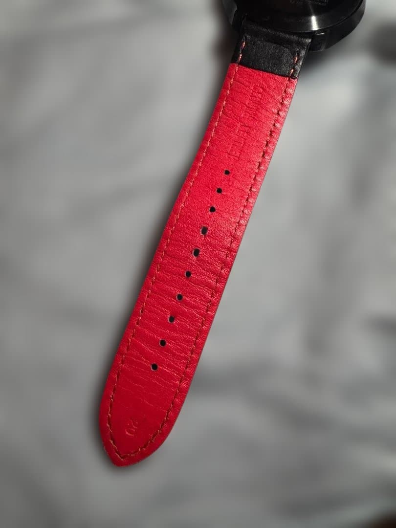 Mondaine モンディーン Helvetica No.1 Bold