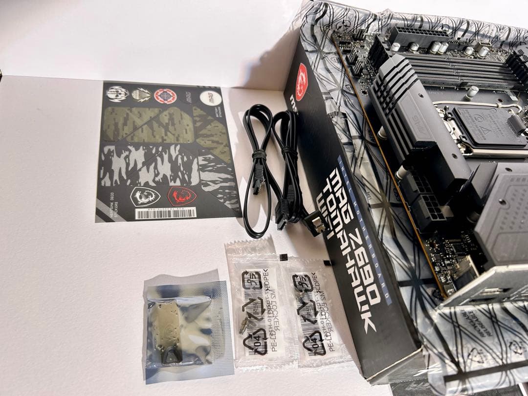 MSI MAG Z690 TOMAHAWK WIFI マザーボード MB5603