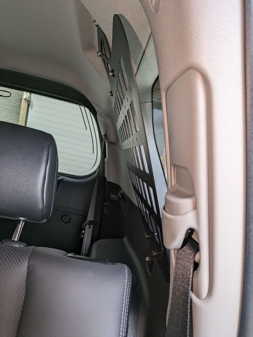 プラド150　インナーメッシュパネル　板厚1.6ミリ　左右セット　無塗装品