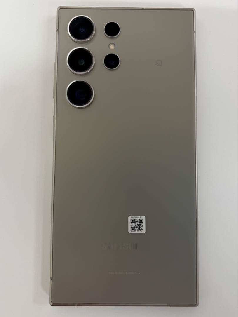 Galaxy S24 Ultra SCG26 auデモ機