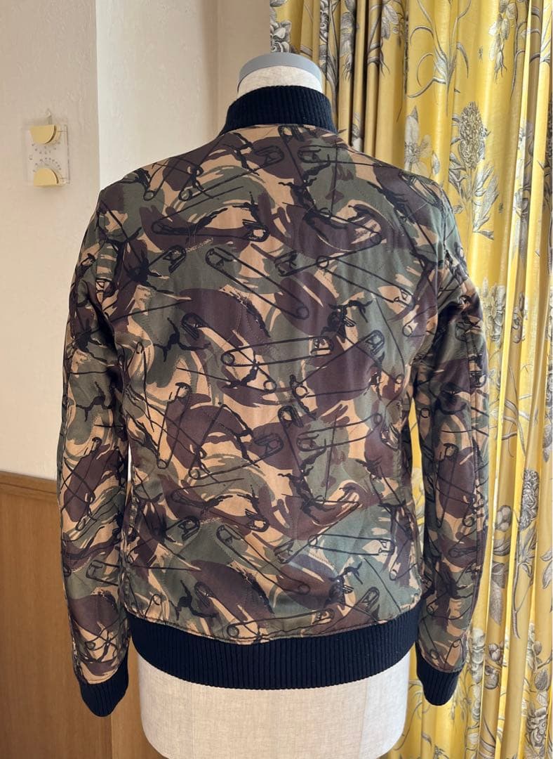 【希少・最終値下げ‼︎】ヒステリックグラマー　リバーシブル刺繍スタジャン