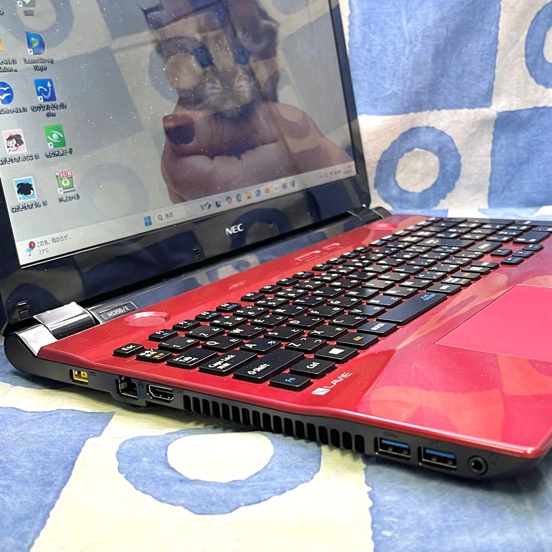 綺麗ブルーレイ☆快適SSD☆大人気赤ノートパソコン♪カメラ付！Windows11