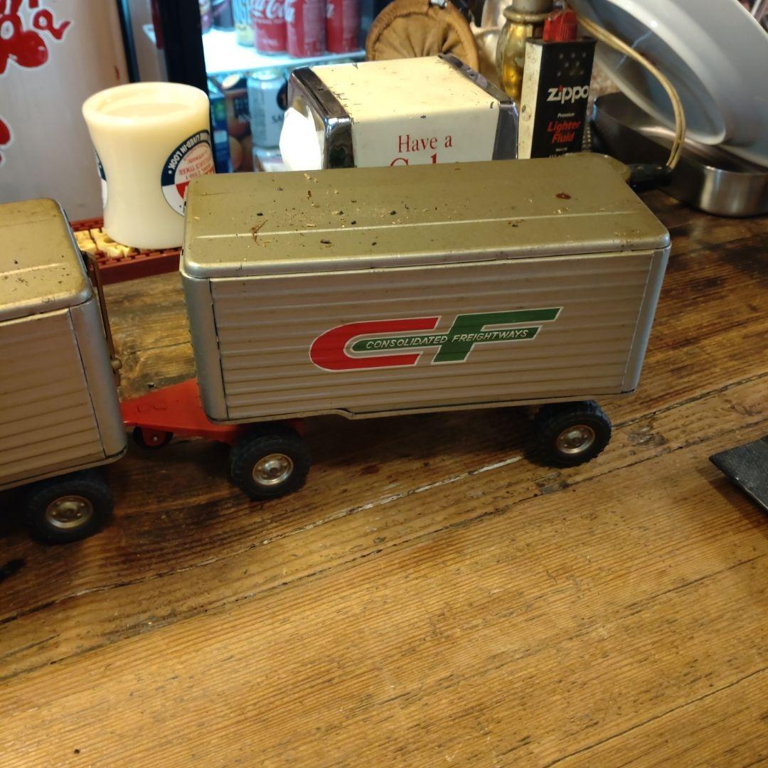 店じまいブリキトレーラー、アメリカ、