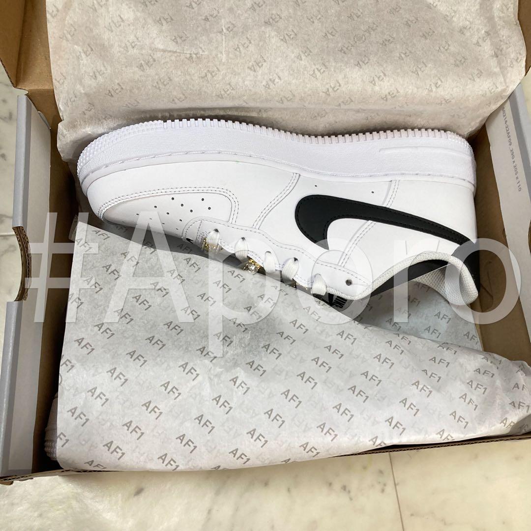 NIKE ナイキ AIR FORCE 1 エアフォース1 ホワイト 黒 23.5