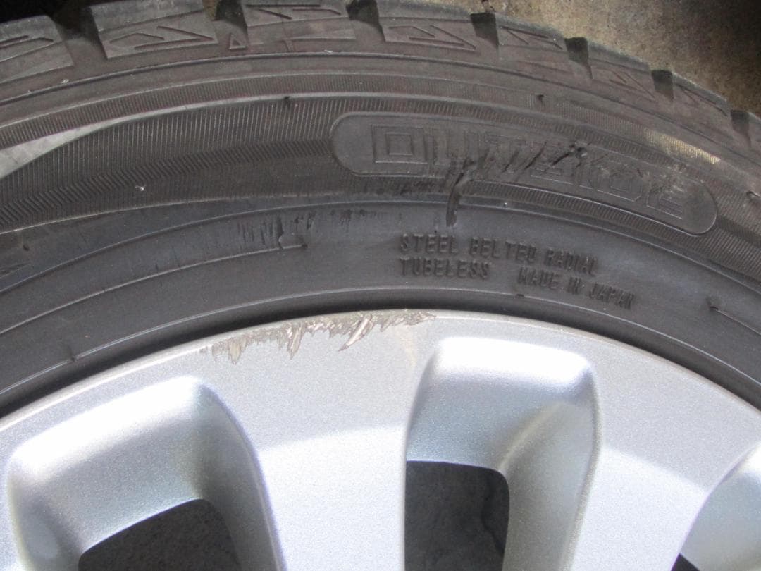 スバル純正　205/55R16　スタッドレス　ダンロップ　インプレッサ　レガシィ