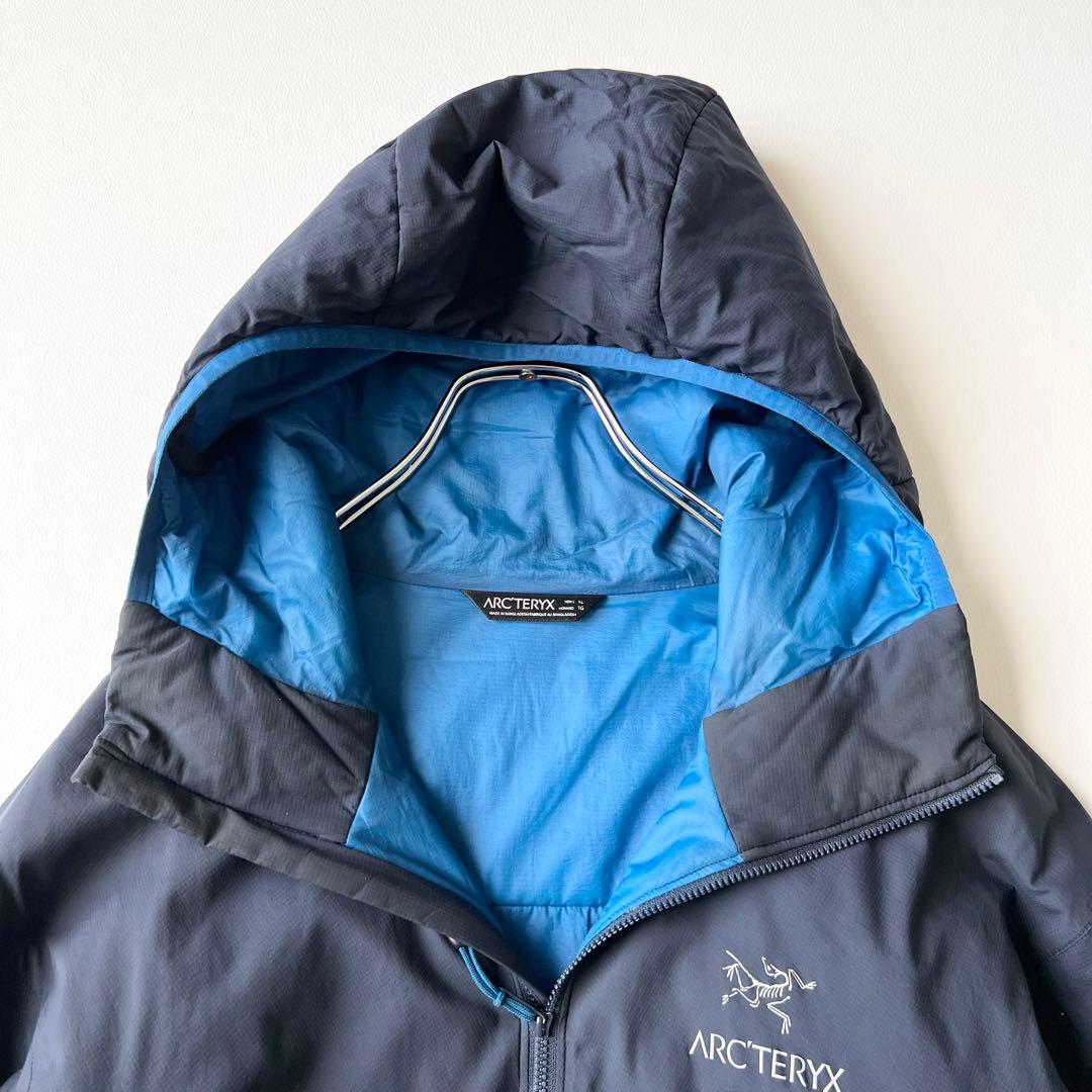 3253【美品】アークテリクス　Atom LT Hoody 中綿ジャケット　紺