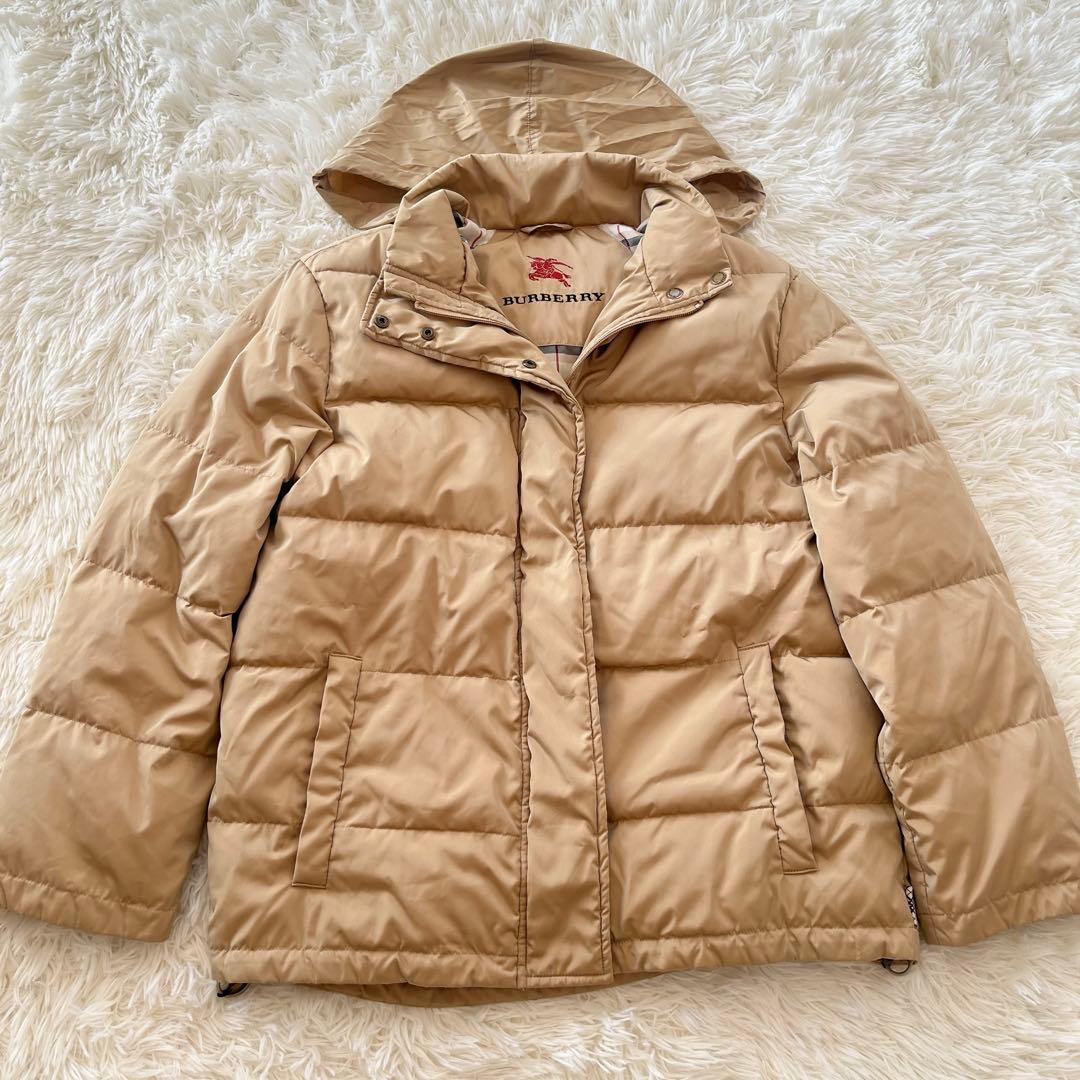 イタリア生地　バーバリー　ダウンジャケット　ノバチェック　フード　ベージュ