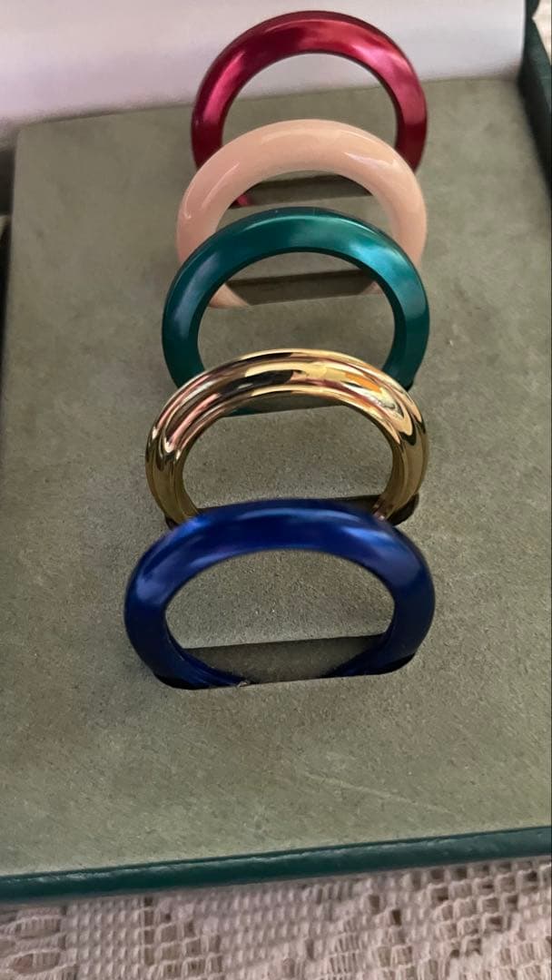 GUCCI ゴールドチェーン時計 交換ベゼル付き