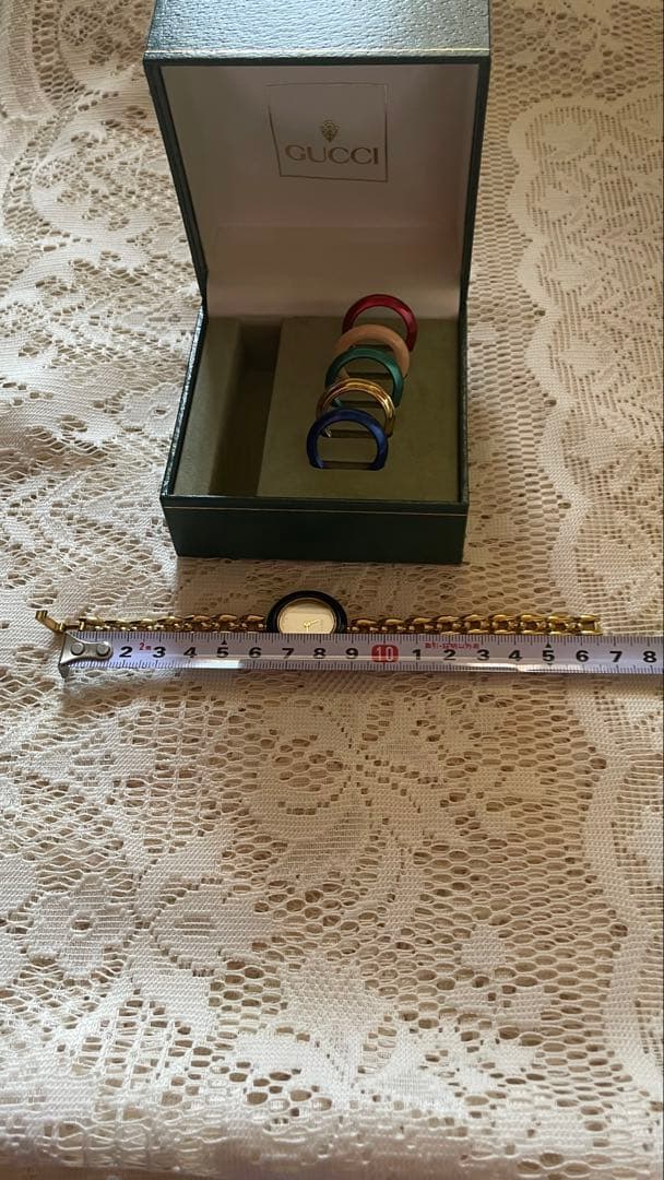 GUCCI ゴールドチェーン時計 交換ベゼル付き