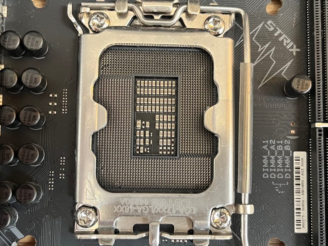 ROG STRIX B660-F GAMING WIFI マザーボード