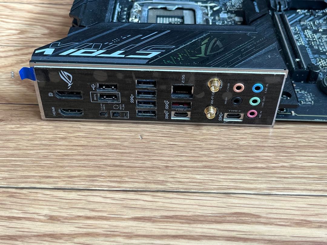 ROG STRIX B660-F GAMING WIFI マザーボード