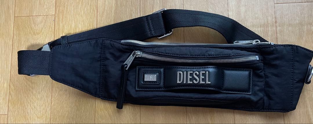 あ*く様 ディーゼル　ウエストポーチ LOGOS BELT BAG ユニセックス