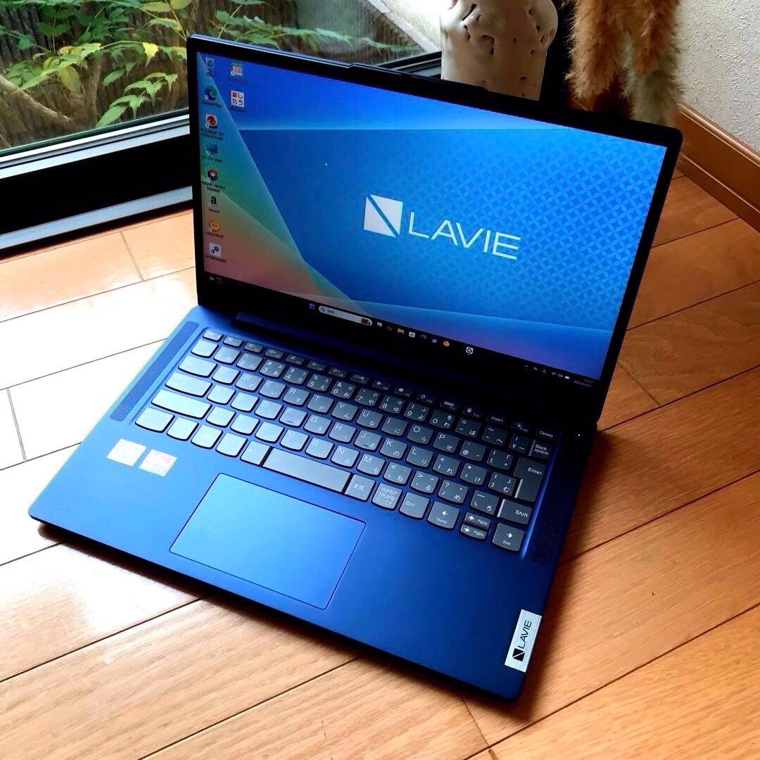 美品 NECLaVieN143CHAL【2023年12月発売モデル】