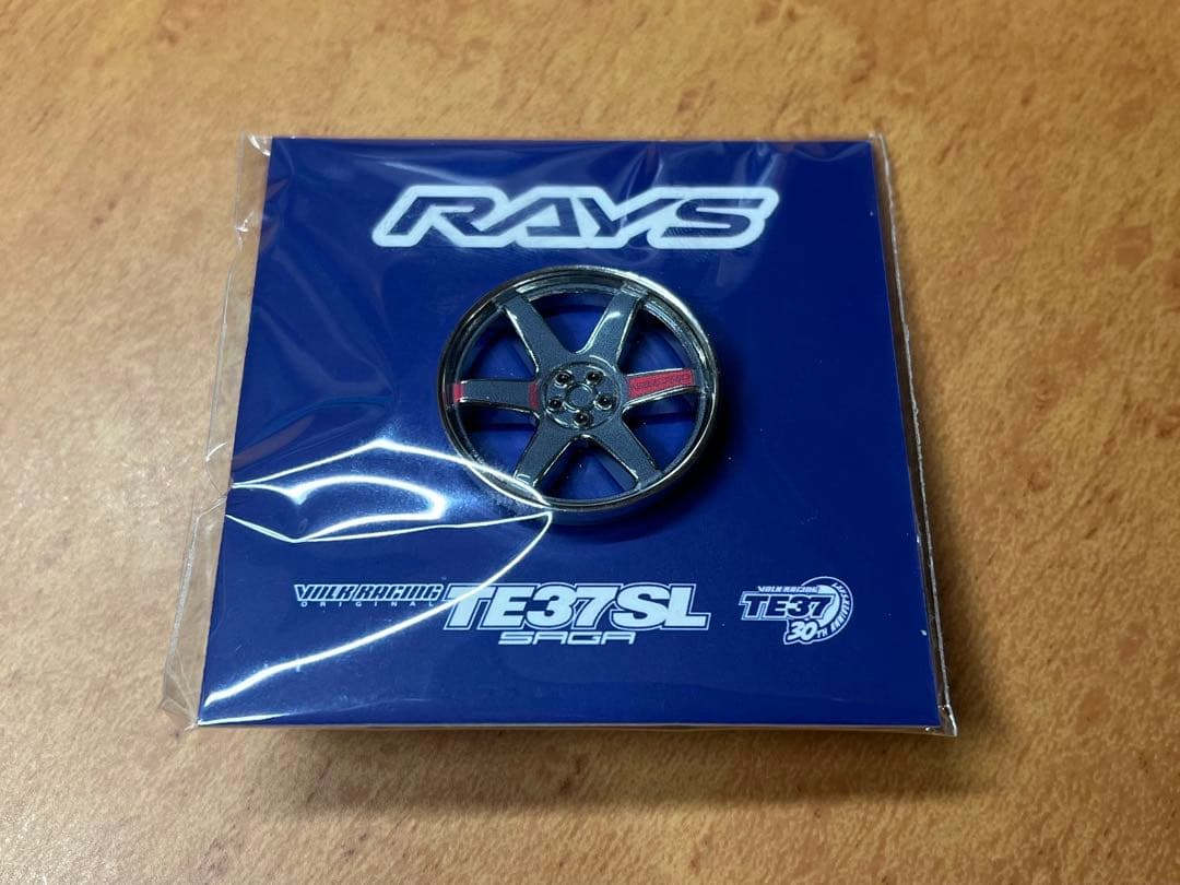 3種類 TE37 RAYS x LEEN CUSTOMSピンバッジ オートサロン