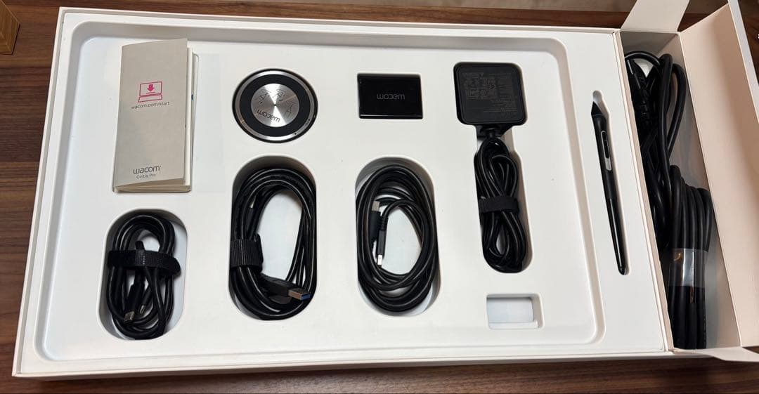 ワコム Wacom Cintiq Pro 16 DTH1620/K0