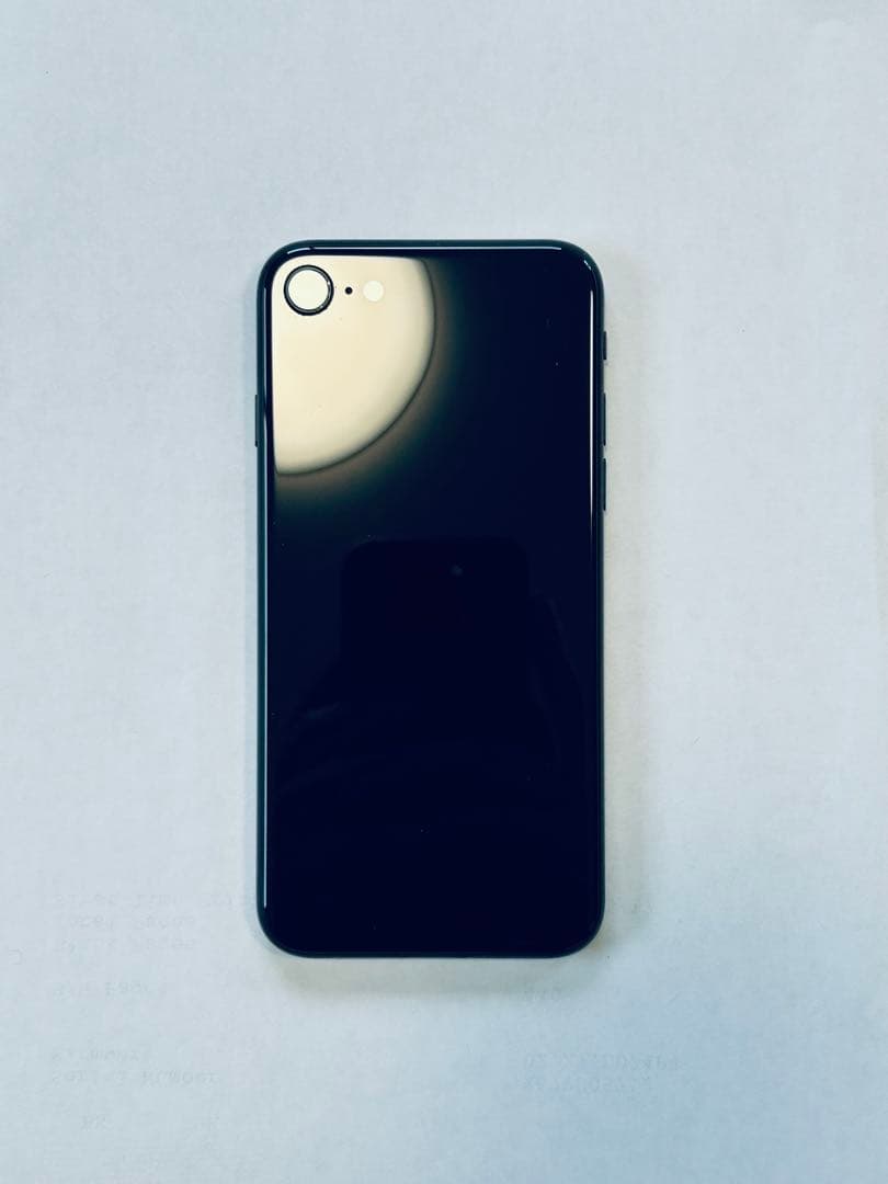 Apple iPhone SE3 64GB ミッドナイト