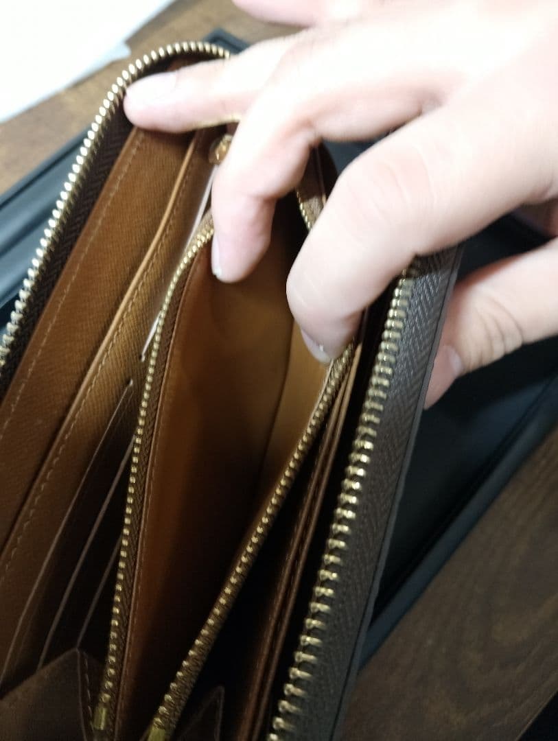 ア*ン様 正規店Louis Vuitton モノグラム 長財布