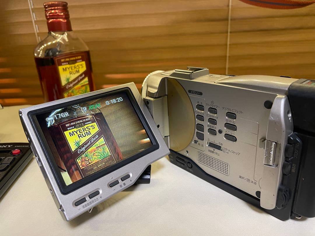 [動作品] SONYハンディカム　DCR-TRV10 ビデオカメラ　ダビング用に