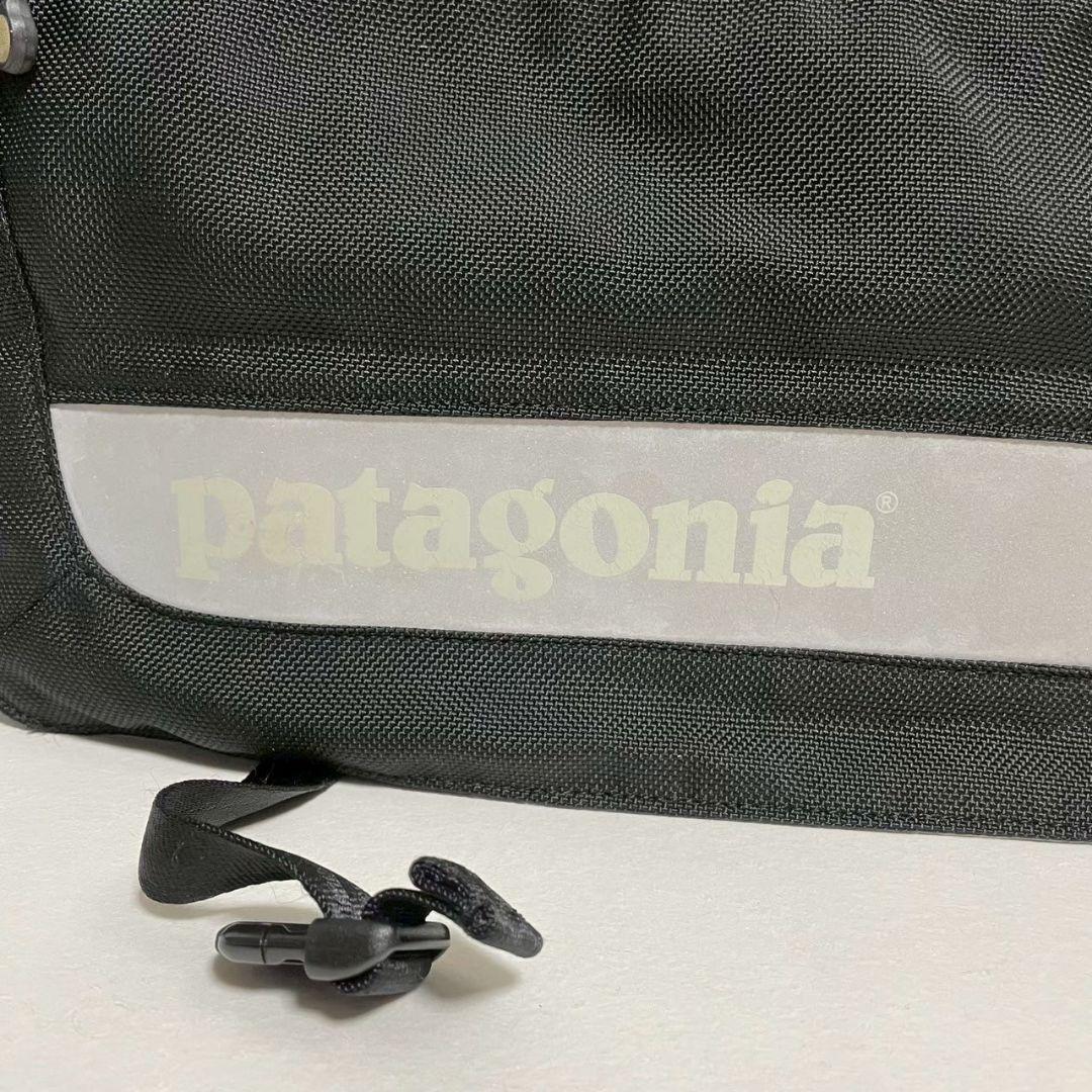 Patagonia　パタゴニア　メッセンジャーバッグ　ブラック　A4可　y2k