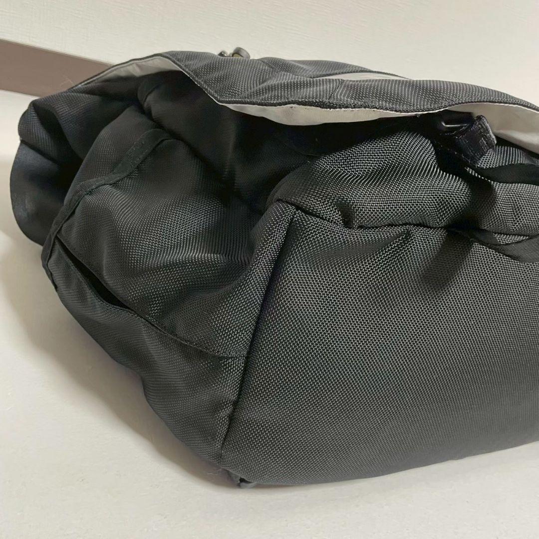 Patagonia　パタゴニア　メッセンジャーバッグ　ブラック　A4可　y2k