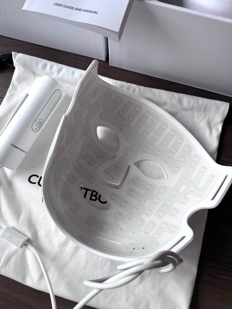 新品未使用CURRENTBODY SKINTLEDライトセラピーマスクシリーズ2