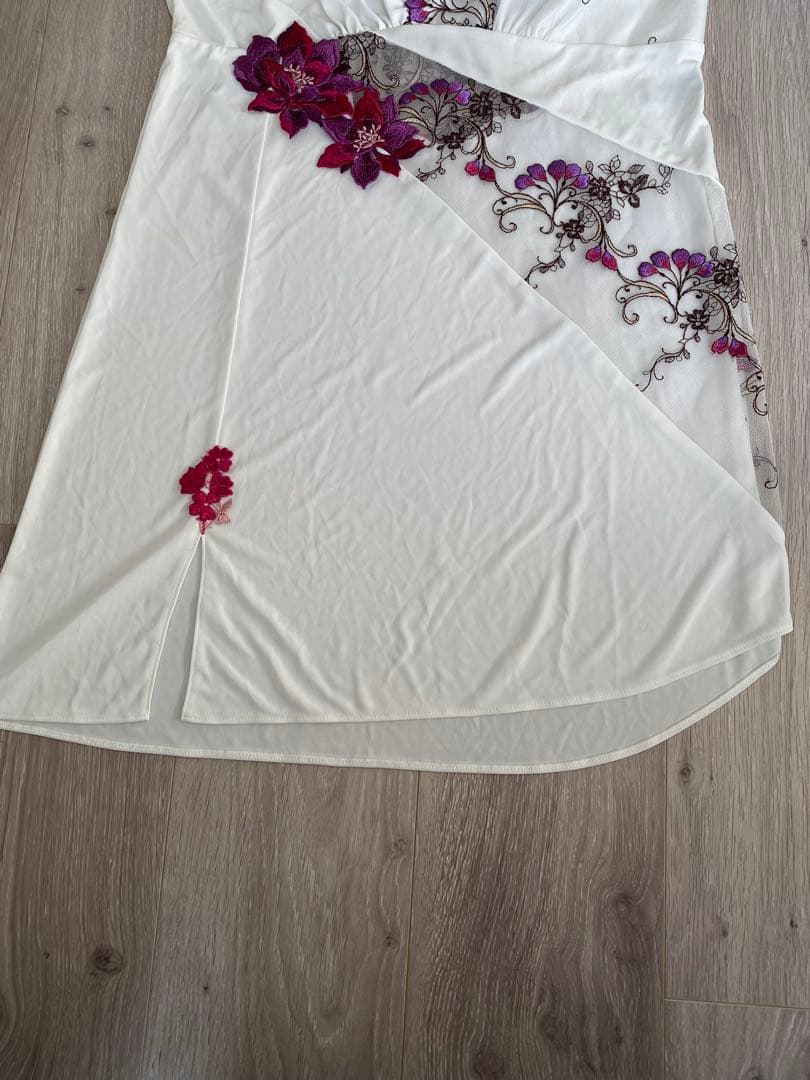 サルート　斜め切り替えキャミソールセット